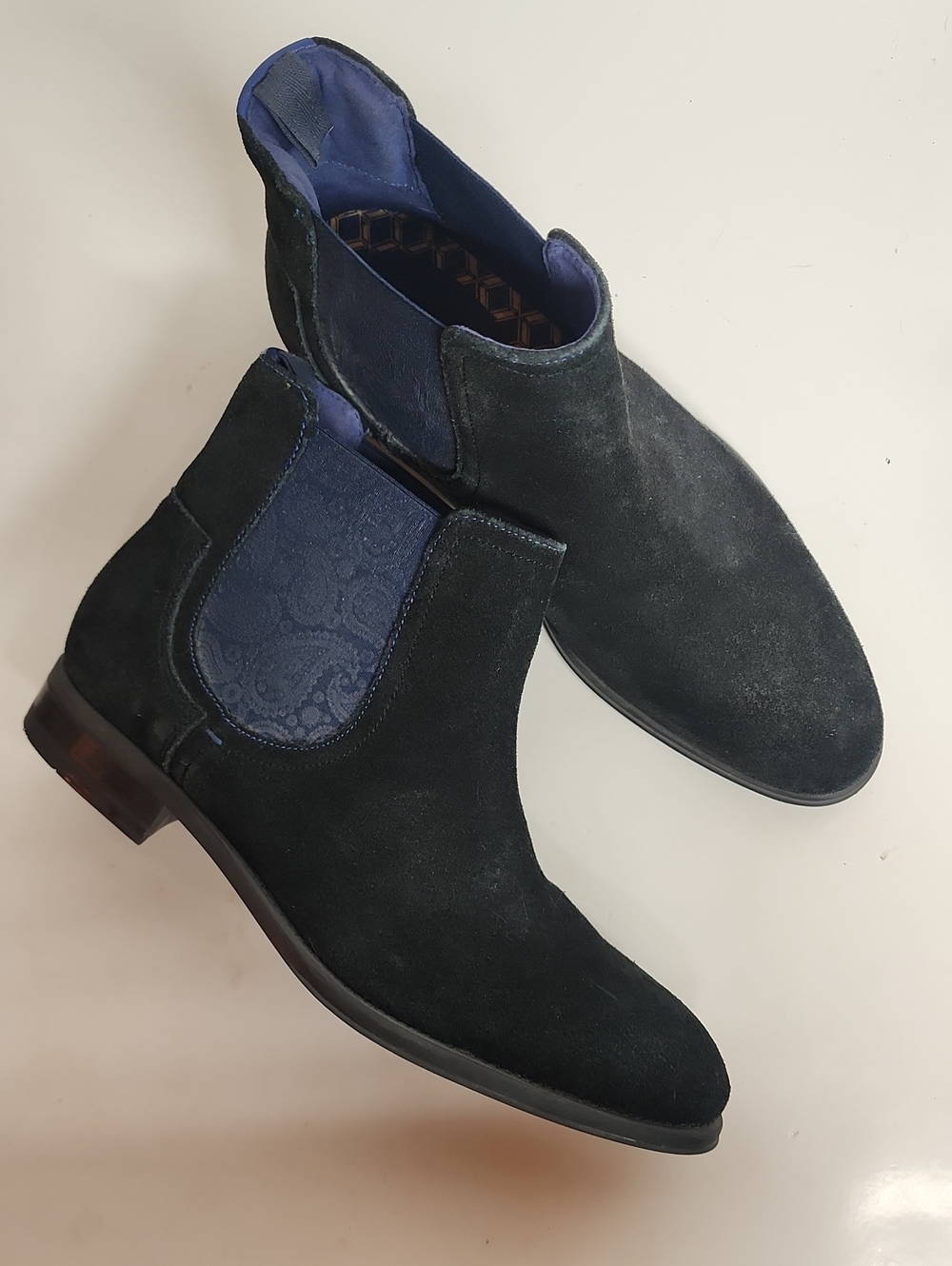 Ted Baker London Navy Sz EU40.5/US7.5 Suede Pull On Quality Trendy Chukka Boots